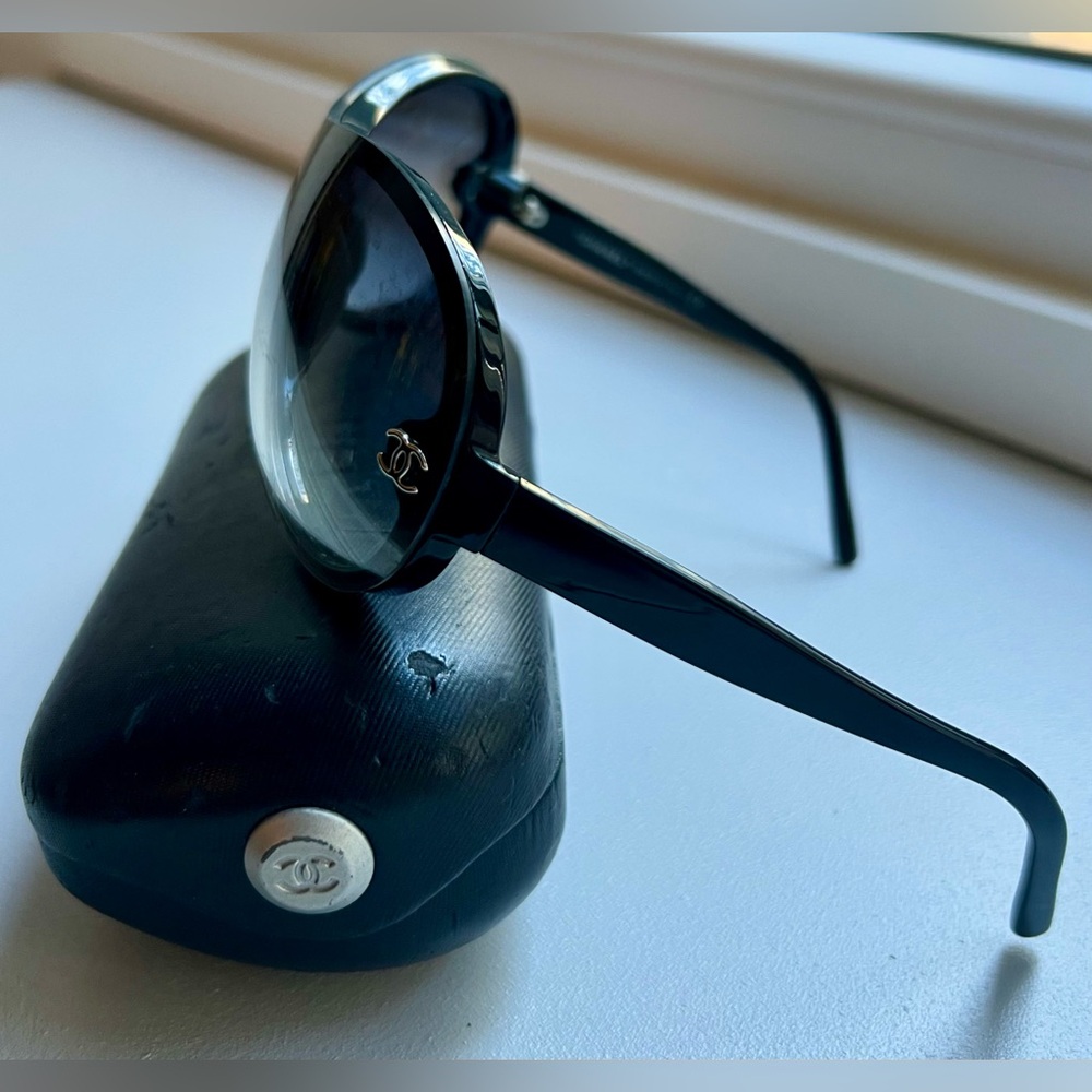 Chanel CC Black Sunglasses | Silver Tone Hardware with Chanel Case - Picture 6 of 12